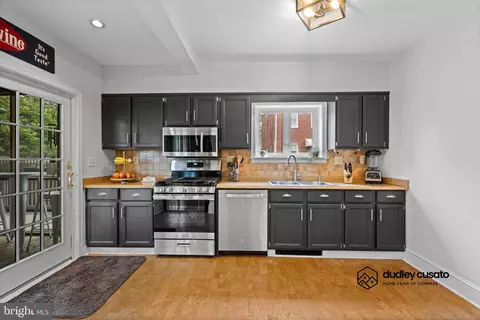 Kitchen - 47 Willow Ave, Towson, MD 21286 photo 2 of 4