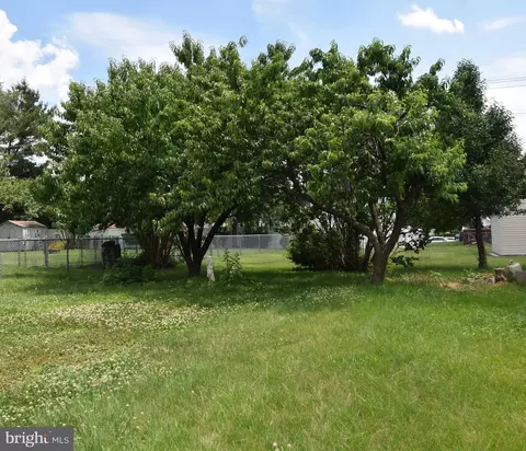 Exterior - 3403 N Rolling Rd, Windsor Mill, MD 21244 photo 6 of 6