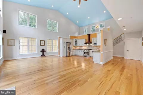 Living - 3000 Shepperd Rd, Monkton, MD 21111 photo 2 of 4