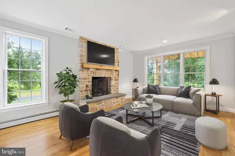 Living - 3000 Shepperd Rd, Monkton, MD 21111 photo 4 of 4