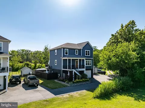 8728 Millers Island Rd, Edgemere, MD 21219