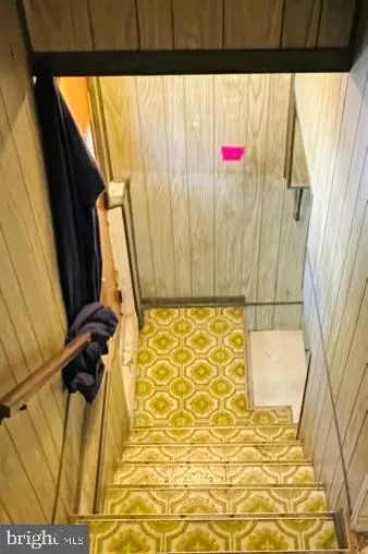 Entry Way - 8608 Oak Rd, Sparrows Point, MD 21219 photo 6 of 6