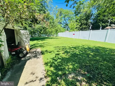 Exterior - 8608 Oak Rd, Sparrows Point, MD 21219 photo 3 of 9