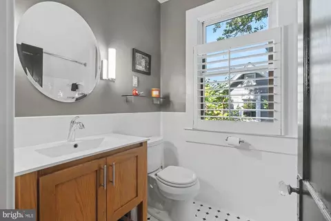 Bath - 701 Murdock Rd, Baltimore, MD 21212 photo 1 of 2