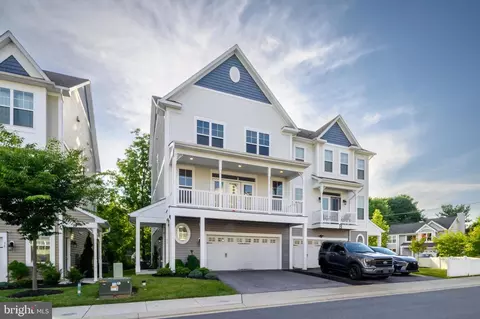 33 Greensborough Rd, Reisterstown, MD 21136
