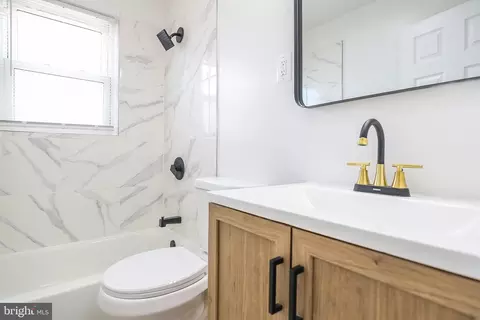 2224 Graythorn Rd, Middle River, MD 21220