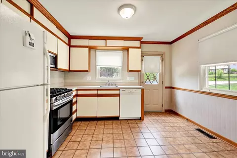 Kitchen - 4700 Ebenezer Rd, Nottingham, MD 21236 photo 1 of 3