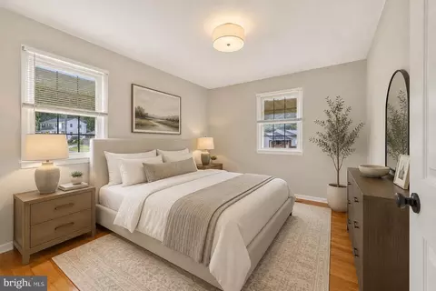 Bedroom - 4700 Ebenezer Rd, Nottingham, MD 21236 photo 3 of 6