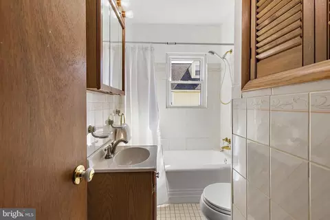 Bath - 5625 Allender Rd, White Marsh, MD 21162 photo 1 of 2