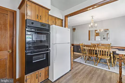 Kitchen - 5625 Allender Rd, White Marsh, MD 21162 photo 2 of 2