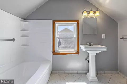 Bath - 5625 Allender Rd, White Marsh, MD 21162 photo 2 of 2