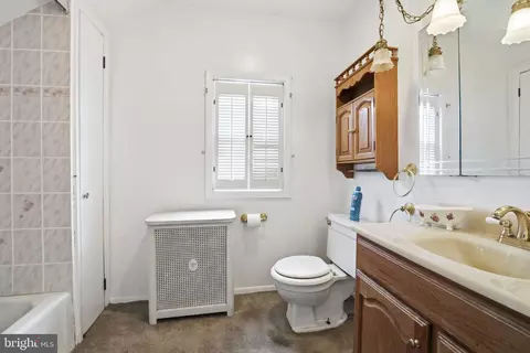 Bath - 6 Chesley Ave, Baltimore, MD 21206 photo 1 of 1
