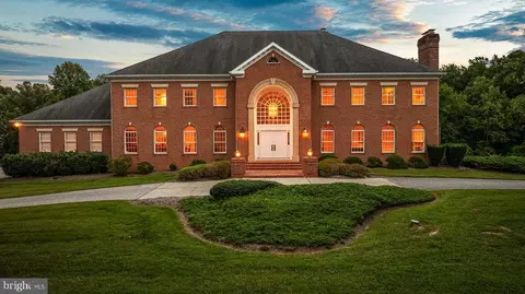 9 Springhill Farm Ct, Cockeysville, MD 21030