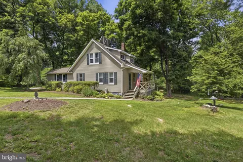 13913 Sunnybrook Rd, Phoenix, MD 21131