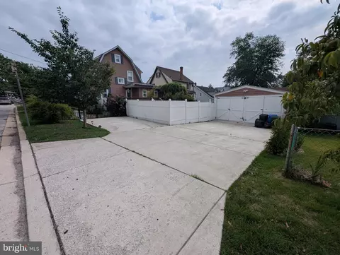 Exterior - 4500 Ridge Ave, Halethorpe, MD 21227 photo 9 of 12
