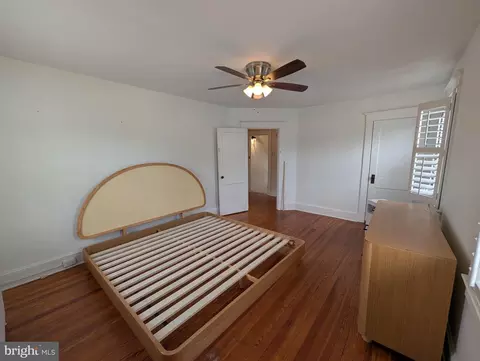 Bedroom - 4500 Ridge Ave, Halethorpe, MD 21227 photo 3 of 4