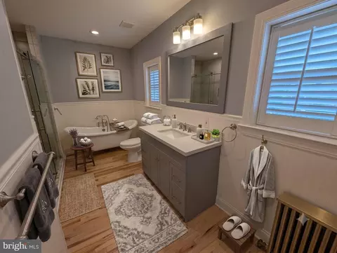 Bath - 4500 Ridge Ave, Halethorpe, MD 21227 photo 1 of 8