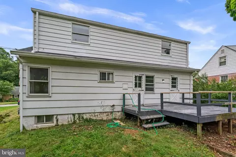 Exterior - 577 Brook Rd, Towson, MD 21286 photo 7 of 11