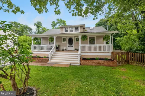 33 Bond Ave, Reisterstown, MD 21136