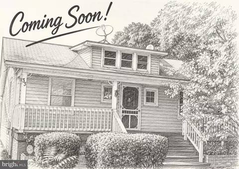 33 Bond Ave, Reisterstown, MD 21136