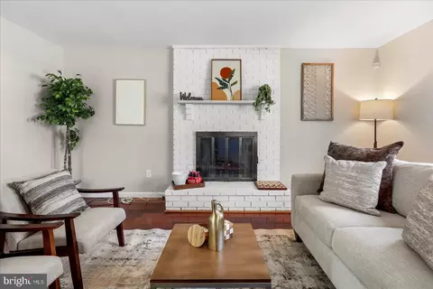 1111 Mirga Cir, Woodlawn, MD 21207
