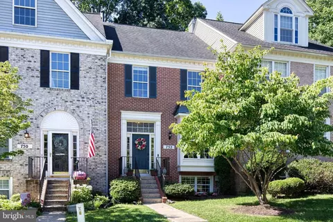 752 Leister Dr, Lutherville Timonium, MD 21093