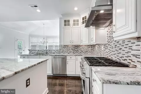 Kitchen - 14307 Oak Meadow Rd, Baldwin, MD 21013 photo 2 of 3