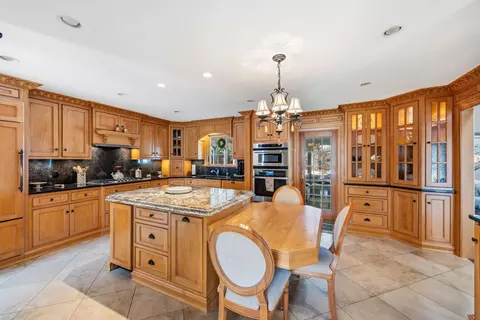 Kitchen - 3625 Stansbury Mill Rd, Phoenix, MD 21131 photo 2 of 9