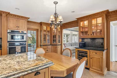 Kitchen - 3625 Stansbury Mill Rd, Phoenix, MD 21131 photo 7 of 9
