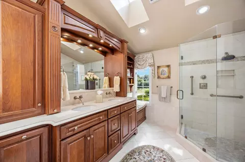 Bath - 3625 Stansbury Mill Rd, Phoenix, MD 21131 photo 1 of 5