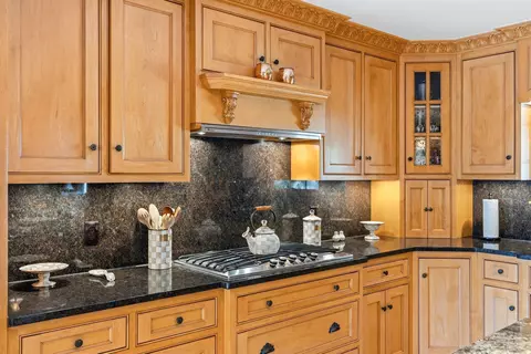 Kitchen - 3625 Stansbury Mill Rd, Phoenix, MD 21131 photo 6 of 9