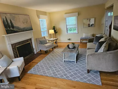 8423 Thornton Rd, Lutherville Timonium, MD 21093