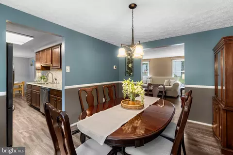 Dining - 8418 Tachbrook Rd, Nottingham, MD 21236 photo 2 of 3