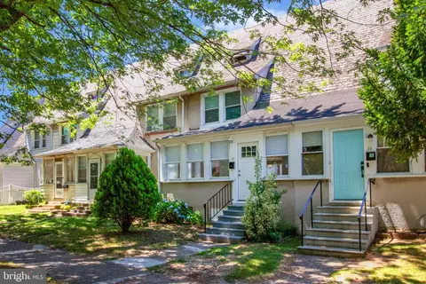 14 Admiral Blvd, Dundalk, MD 21222