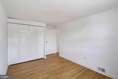 Bedroom - 3256 Ryerson Cir, Halethorpe, MD 21227 photo 6 of 6