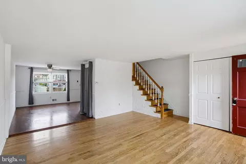Living - 3256 Ryerson Cir, Halethorpe, MD 21227 photo 1 of 6
