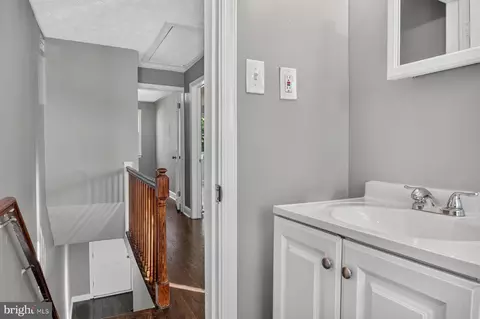 Entry Way - 2112 Firethorn Rd, Middle River, MD 21220 photo 5 of 5