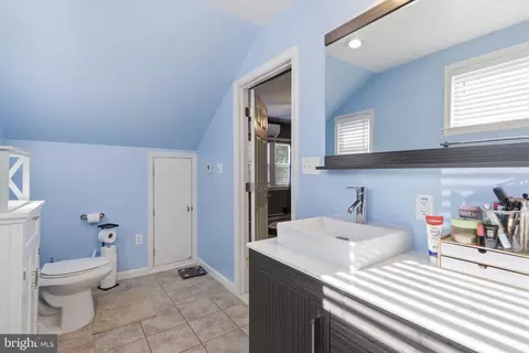 Entry Way - 4413 Maple Ave, Halethorpe, MD 21227 photo 2 of 2