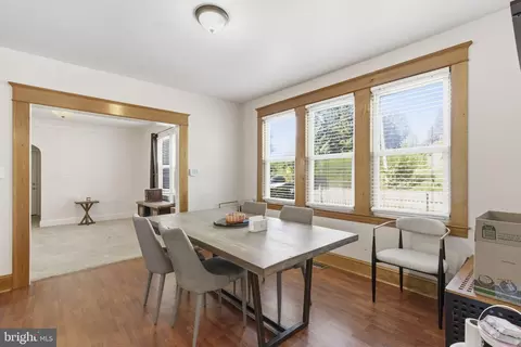 Dining - 4413 Maple Ave, Halethorpe, MD 21227 photo 2 of 2