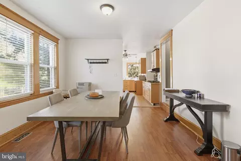 Dining - 4413 Maple Ave, Halethorpe, MD 21227 photo 1 of 2
