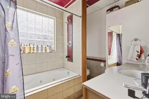 Bath - 4413 Maple Ave, Halethorpe, MD 21227 photo 1 of 2