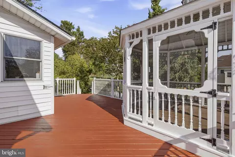 Exterior - 4413 Maple Ave, Halethorpe, MD 21227 photo 5 of 5