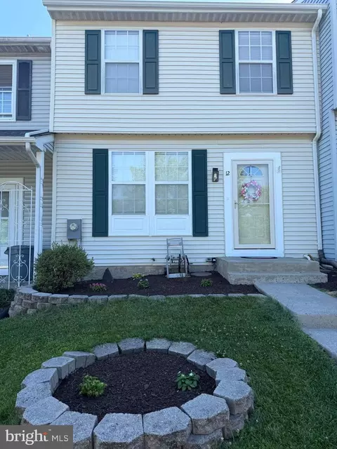12 Towns Ct, Rosedale, MD 21237