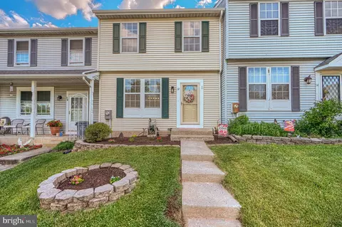 12 Towns Ct, Rosedale, MD 21237