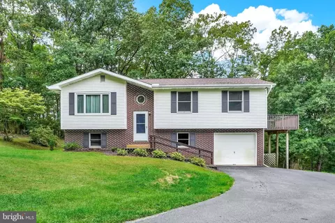 21020 W Liberty Rd, White Hall, MD 21161