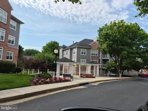 9219 Groffs Mill Dr #9219, Owings Mills, MD 21117