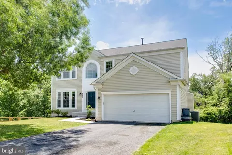 8101 Glen Arbor Dr, Rosedale, MD 21237