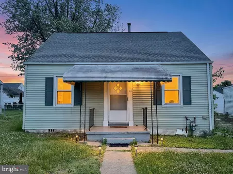 10 Avenal Rd, Essex, MD 21221