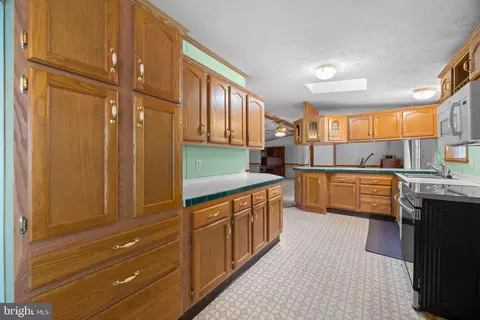 3306 Everlasting Ln, Middle River, MD 21220 photo 11