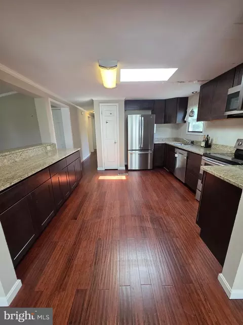 24 Tearose Dr, Middle River, MD 21220 photo 9
